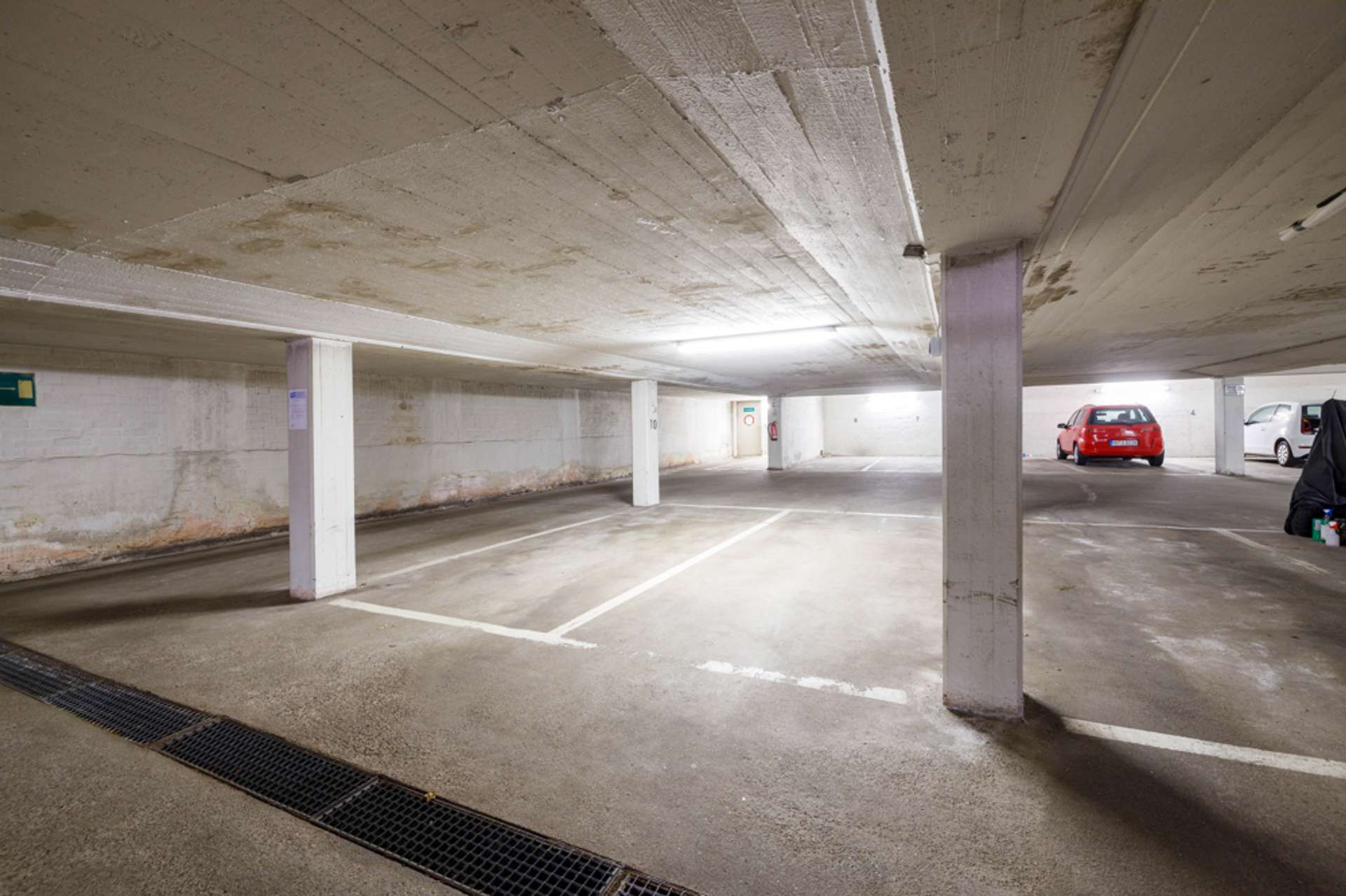 Zwei Tiefgaragenstellplätze