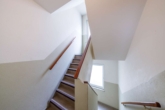 Treppenhaus - Ruhig und zentral – Beeindruckende Altbau-Villa im schönen Ahrensburg