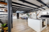 Wohn- und Essbereich - Ihr Traumhaus auf dem Wasser: Modernes Hausboot mit exklusiver Ausstattung