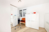 Ankleidezimmer - Klimaeffizient und neuwertig: Doppelhaushälfte in familienfreundlicher Lage