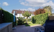 Terrassenansicht - Liebevoll gepflegtes Reihenhaus mit Dachgeschoss-Idylle