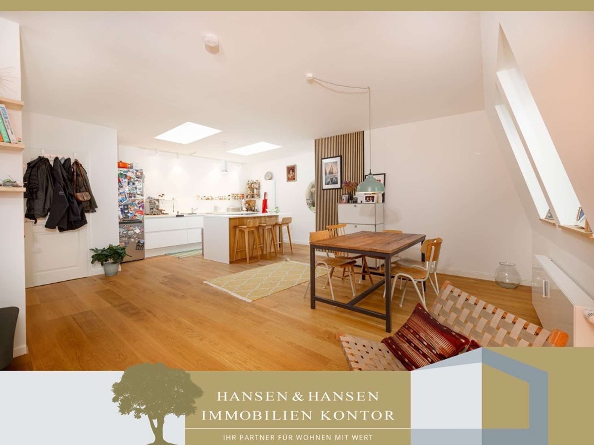 Neuwertige 3-Zimmer-Wohnung im schönen Hamburg-Uhlenhorst, 22085 Hamburg Uhlenhorst, Dachgeschosswohnung