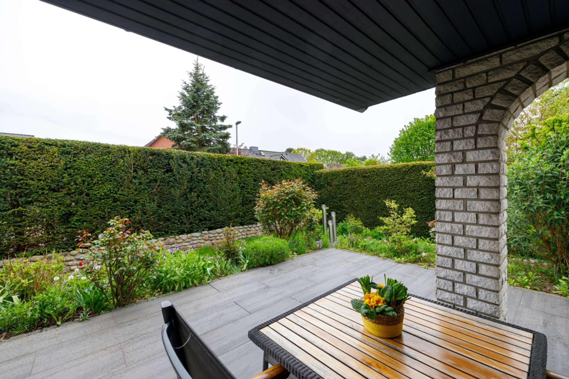 Überdachte Terrasse
