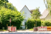 Sanierungsbedürftigen Einfamilienhaus / Baugrundstück - Ruhig und zentral in Hamburg-Eidelstedt - Straßenansicht