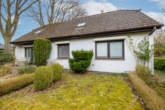 Vorderer Garten - Geräumiges Einfamilienhaus in familienfreundlicher Umgebung